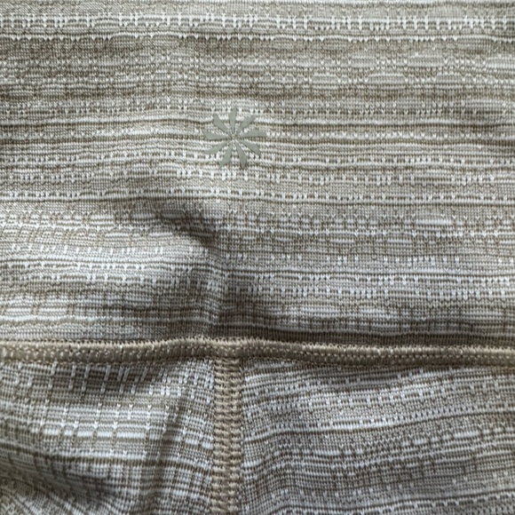 Athleta High-Rise Jacquard Chaturanga Leggings White Gray Size L NWOT - Picture 8 of 9